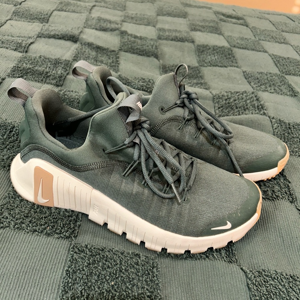 Nike Free Metcon 6 Sneakers women’s size 10